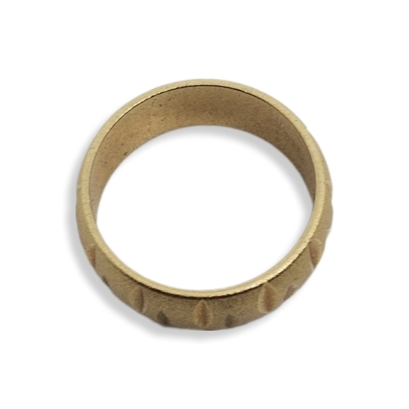 UNCAS VINTAGE GOLD FILLED DIAMOND CUT DESIGN BAND SIZE 6 - Picture 4 of 5